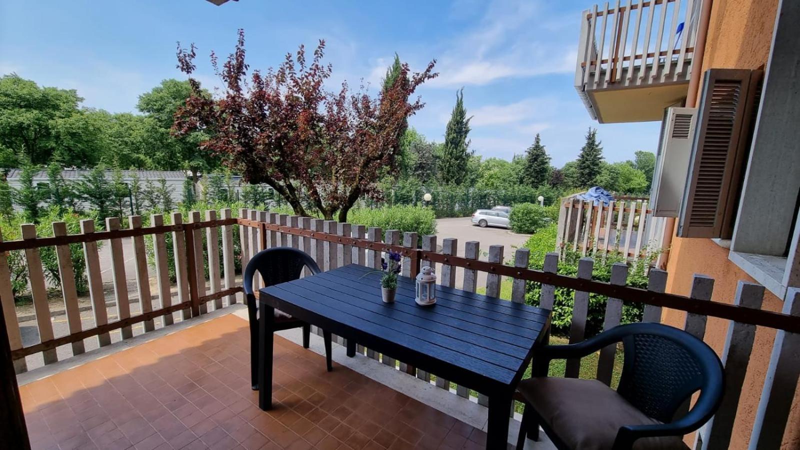 Cappuccini Appartments Peschiera del Garda Bagian luar foto