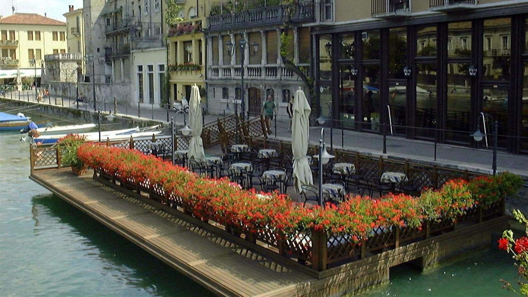 Cappuccini Appartments Peschiera del Garda Bagian luar foto