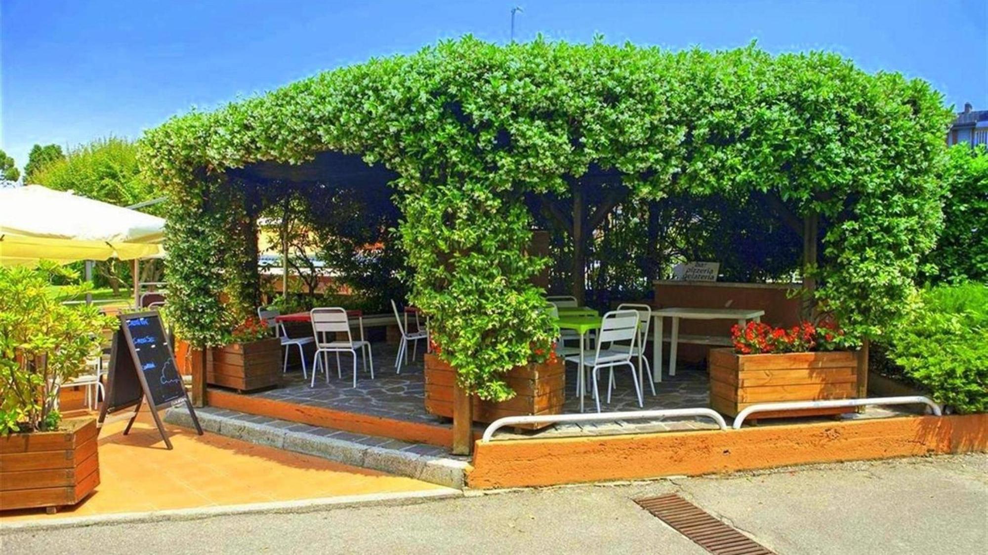 Cappuccini Appartments Peschiera del Garda Bagian luar foto