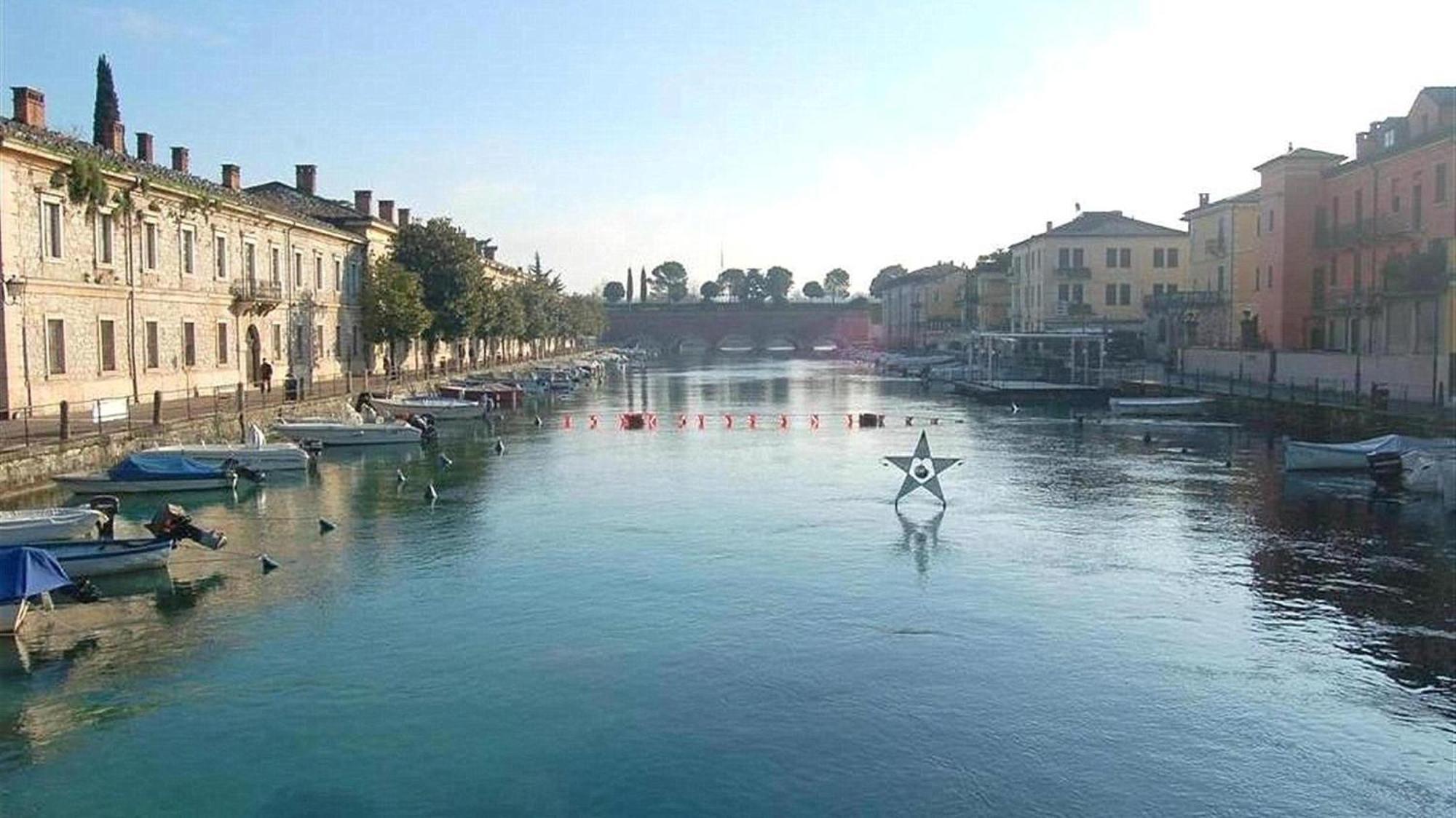 Cappuccini Appartments Peschiera del Garda Bagian luar foto
